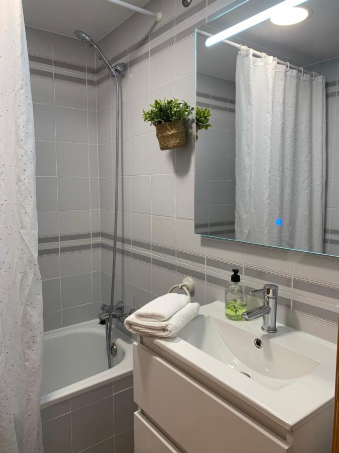 Apartamento Con Vistas Al Mar - Wifi - Aire Acondicionado Empuriabrava Bagian luar foto
